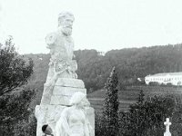 Grob Ante Starčevića 1930-ih godina. Šestine